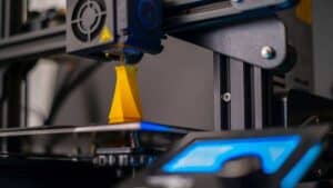 3D प्रिंटर क्या है? यह कैसे काम करता है? 3D प्रिंटिंग के लाभ।