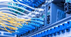 ISP क्या है और इसकी भूमिका क्या है?