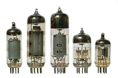 First Generation of Computer: Vacuum Tubes